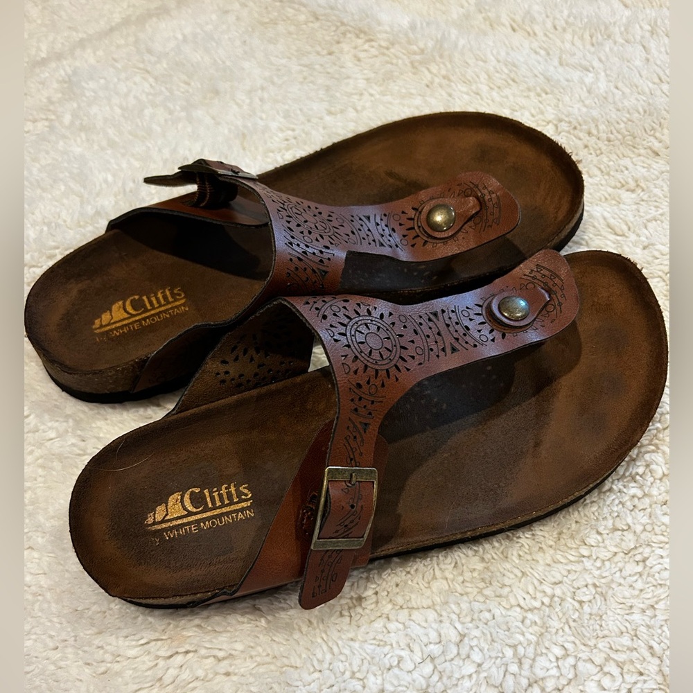 Women’s Cliffs by White Mountain size 10